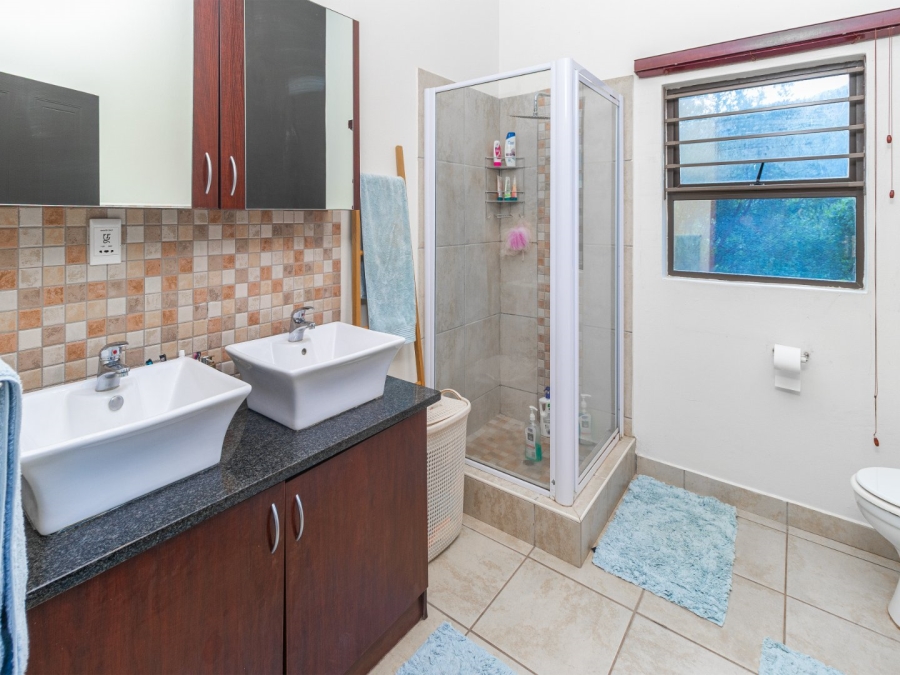 5 Bedroom Property for Sale in Leloko Lifestyle Estate North West